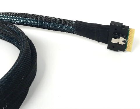 SlimSAS 8i SFF-8654 to 2x Mini-SAS HD SFF-8643 Tri-Mode Kablo | 80 cm